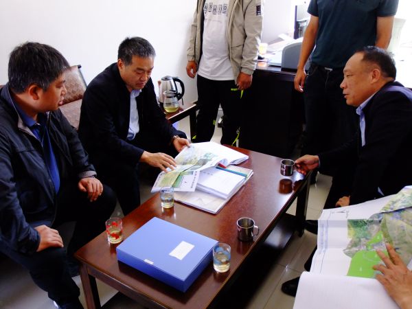 听取自然资源管理工作报告