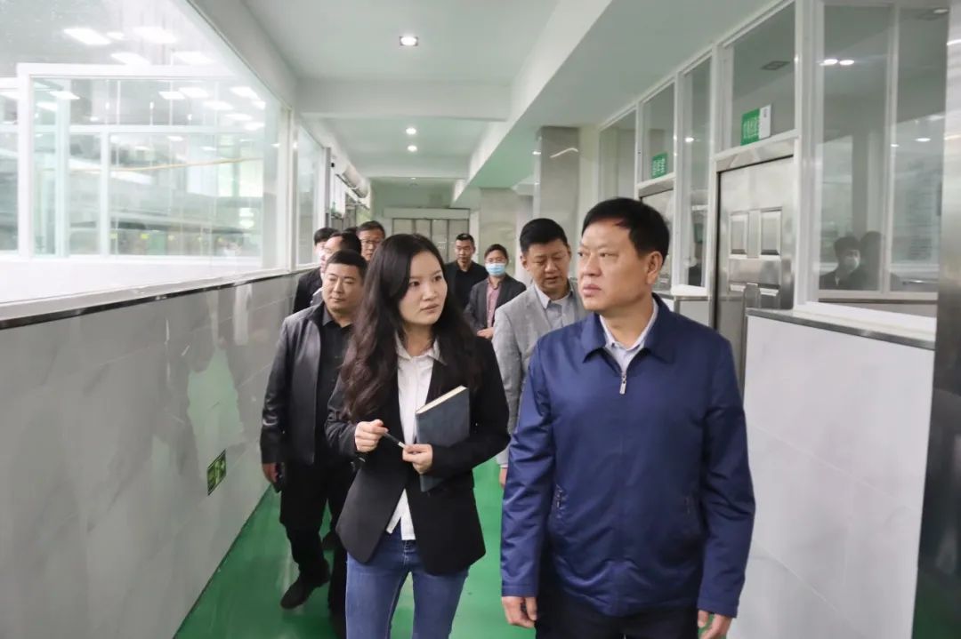 蒋世良调研包保企业食品安全“两个责任”工作机制落实情况