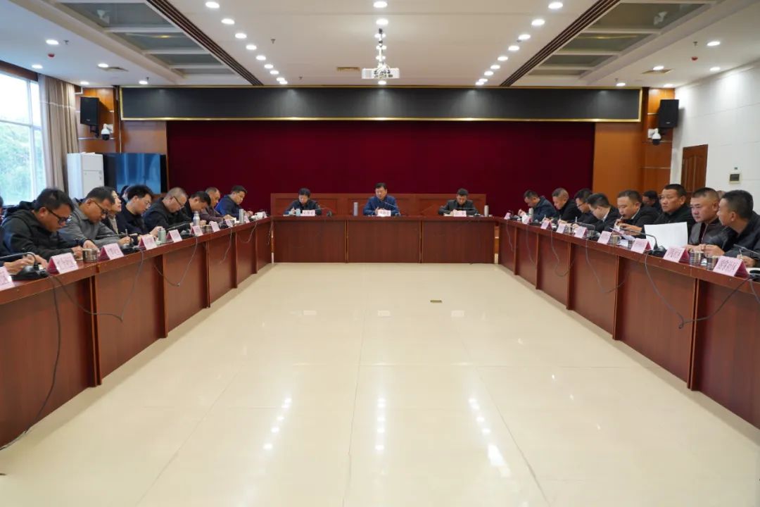 蒋世良在全区基层社会治理暨网格化管理工作会议上强调：压实网格作用 加大安全隐患排查 提升服务群众能力