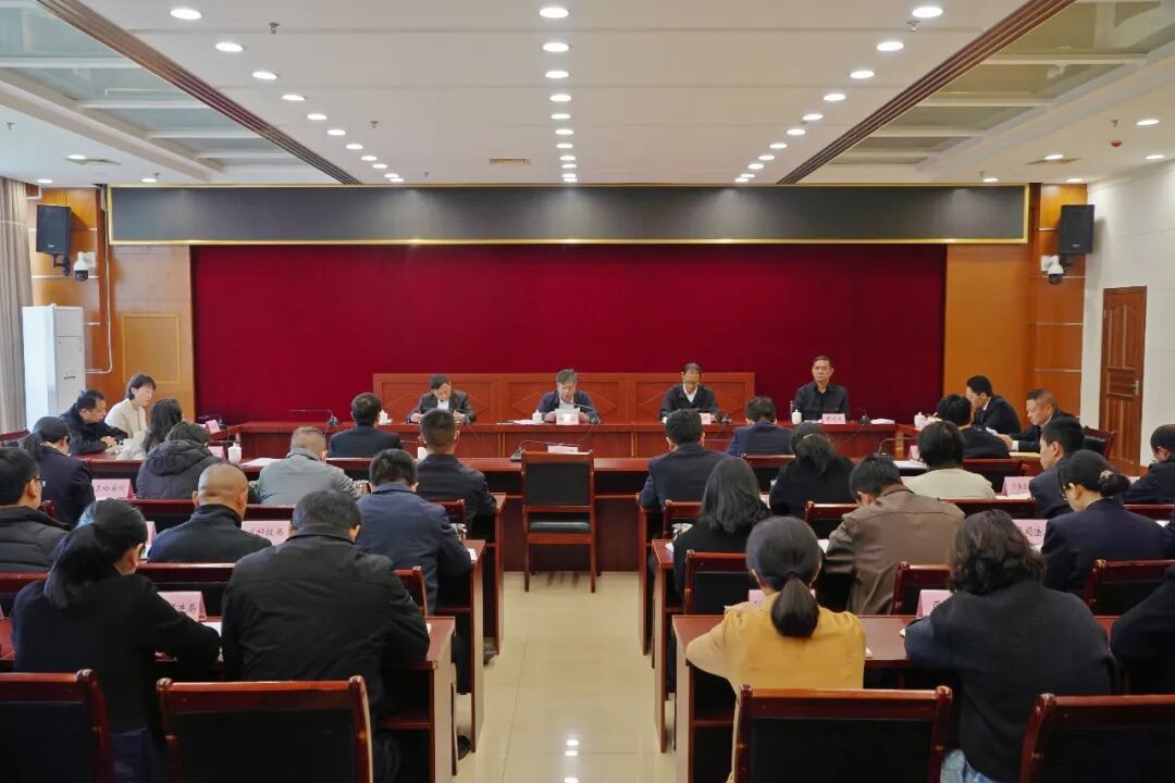 区委理论学习中心组举行2026年第二次集中学习