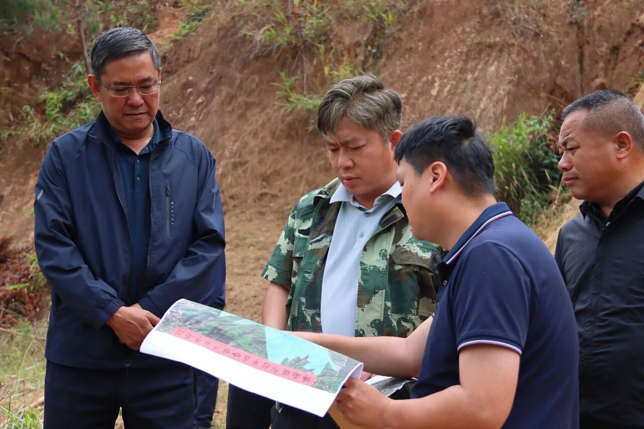 魏丛柱到乡镇调研咖啡产业时强调：以精品化品牌化推动产业提质 夯实乡村振兴产业根基