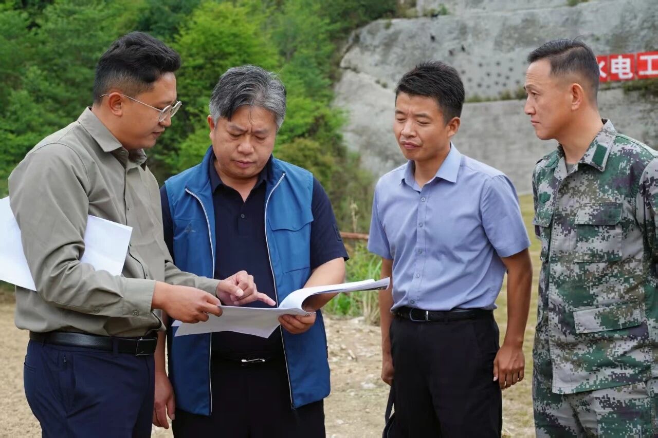 魏丛柱在章驮乡调研强调  加快推进重点工作 做强特色产业  拓宽群众增收渠道